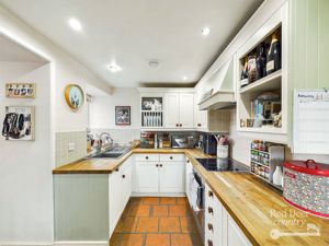 Kitchen- click for photo gallery